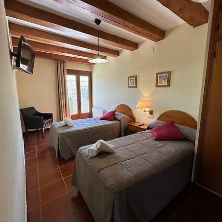 Hostal Centre Del Montsec Llimiana Ngoại thất bức ảnh