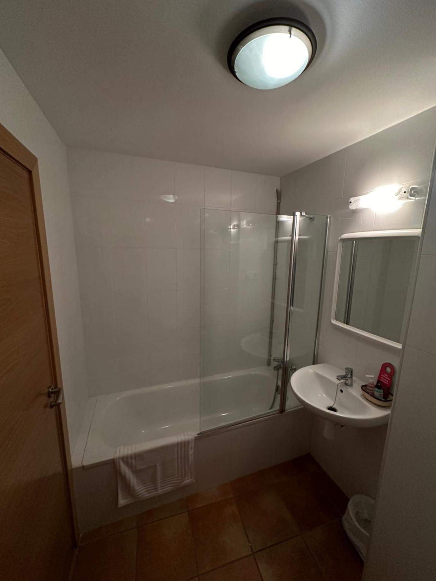 Hostal Centre Del Montsec Llimiana Ngoại thất bức ảnh